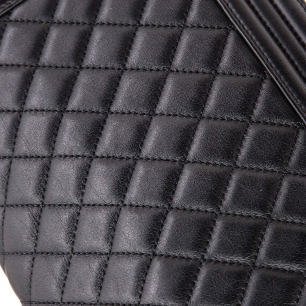 Chanel Boy Flap Bag Quilted Lambskin #233855C44B - Picture 7 of 8